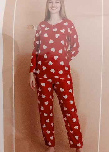 Kırmızı Kalp Desenli Uzun Kollu Kadın Pijama Takımı - Görsel 4