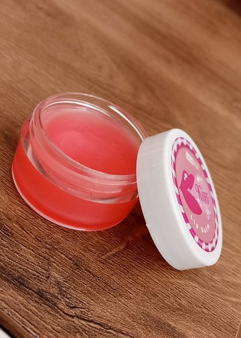 Pembe Renkli Dudak Parlatıcısı - Görsel 2