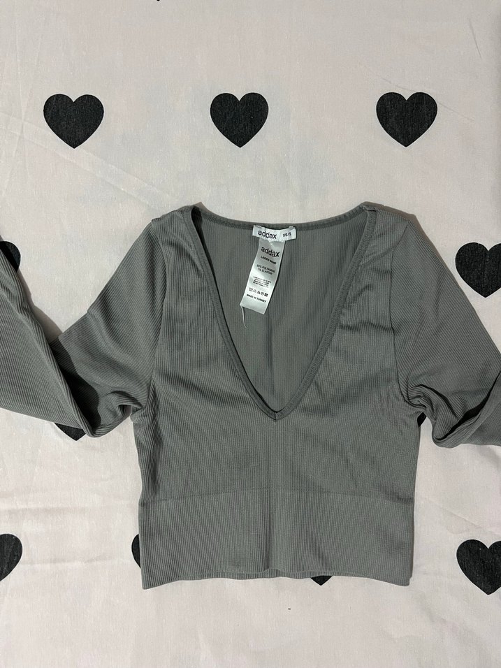 Gri V Yaka Uzun Kollu Crop Top - Görsel 2