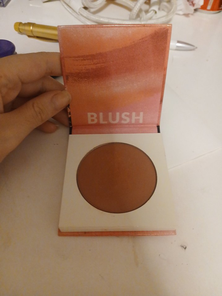 Avon Ultra Colour Parlak Ten Rengi Allık - Görsel 2