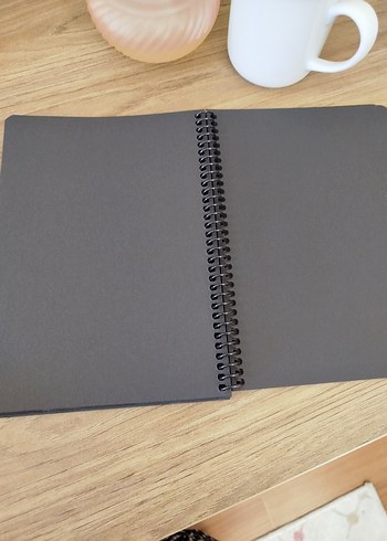  Beden Siyah Kapaklı Spiralli Defter