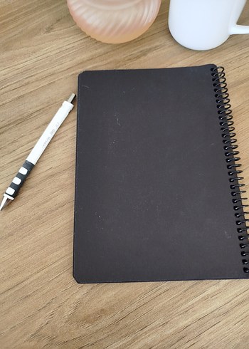  Beden Renk Siyah Kapaklı Spiralli Defter