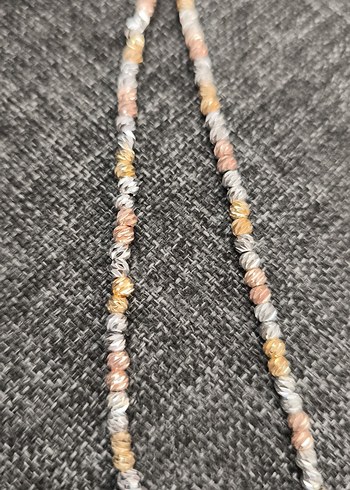 Midi Boy Altın Renkli Papatya Desenli Küpeler - Görsel 5