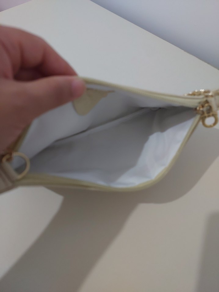 Beyaz Fermuarlı Zincir Saplı Kadın Çanta - Görsel 3
