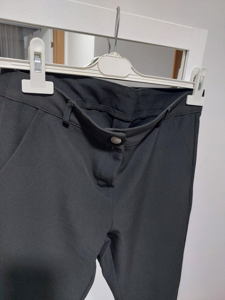 Kadın Siyah Midi Kumaş Pantolon - Görsel 3