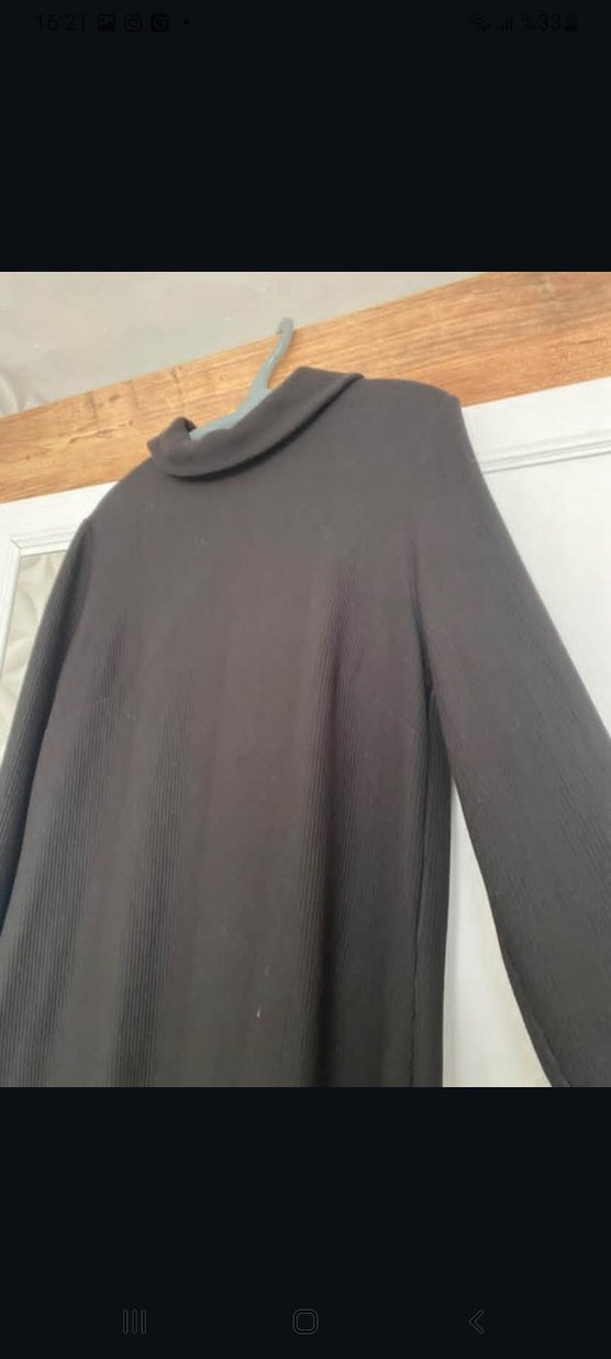 Siyah Uzun Kollu Yüksek Yakalı Salaş Elbise - Görsel 2