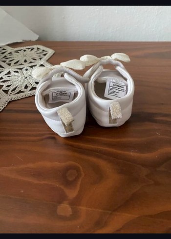 Kurdele Detaylı Beyaz Bebek İlk Adım Ayakkabısı - Görsel 4