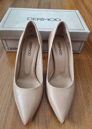 Bej Derimod Stiletto Topuklu Kadın Ayakkabı