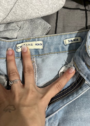 Kadın Rahat Kesim Mini Kot Şort - Görsel 2