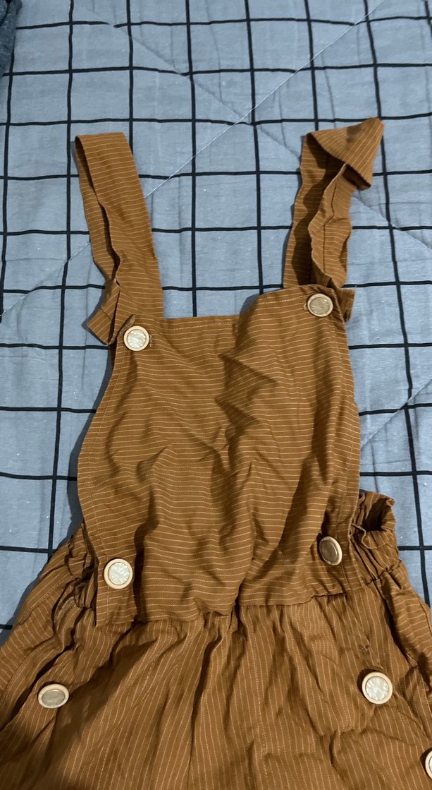 Turuncu düğmeli tulum - Görsel 2