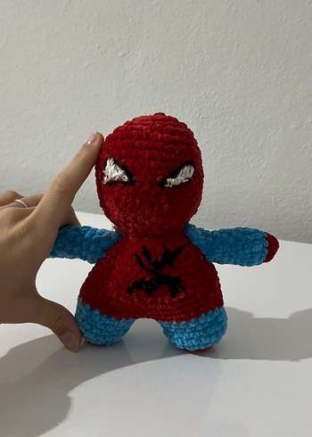 Renkli Örme Örümcek Adam Figürü - Görsel 4