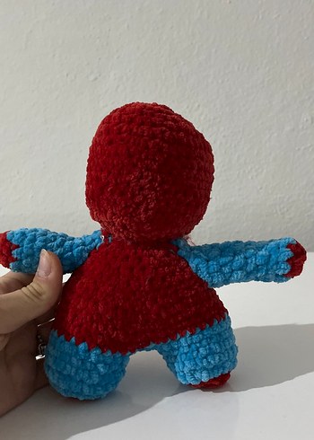 Renkli Örme Örümcek Adam Figürü - Görsel 3