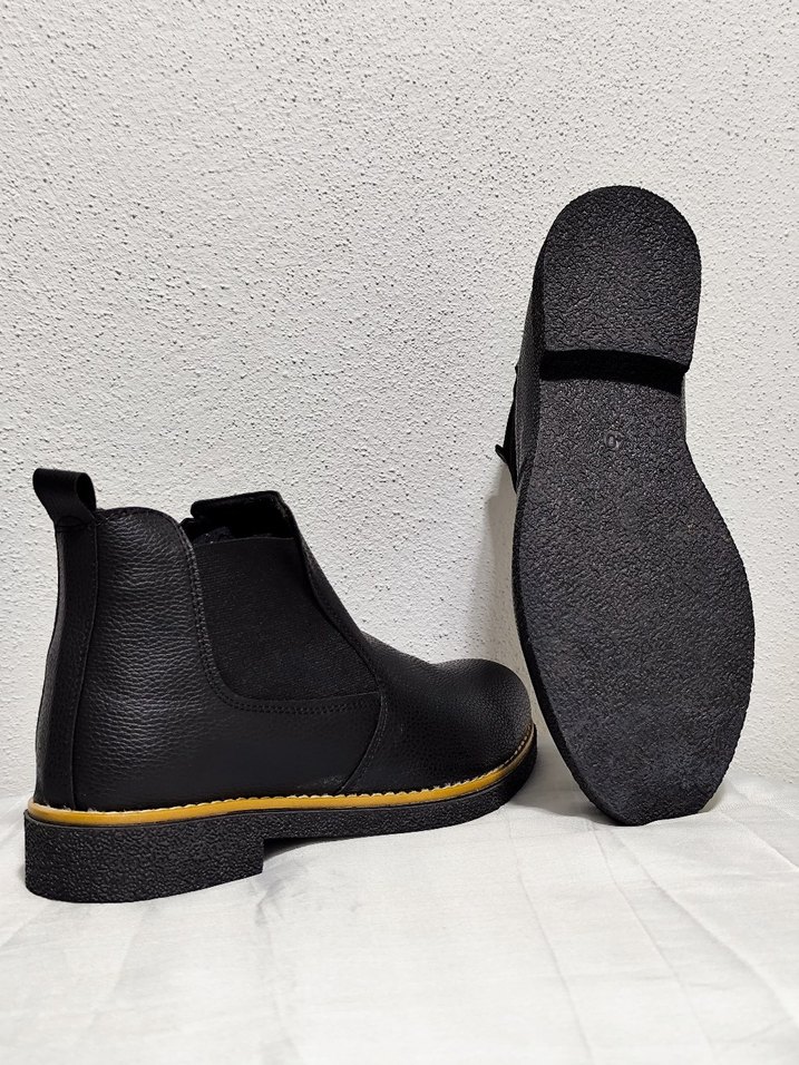 Siyah Renkli Erkek Sokak Tarzı Bot - Görsel 3
