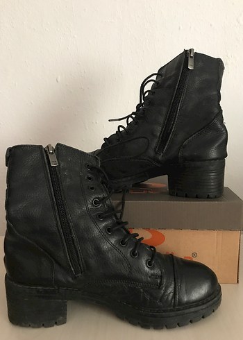 Kadın Siyah Deri Bot