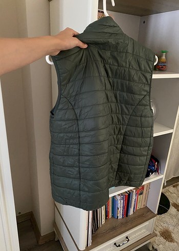 LCW Haki Kadın Şişme Yelek - Görsel 6