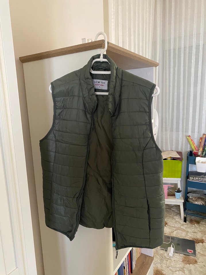 LCW Haki Kadın Şişme Yelek - Görsel 5