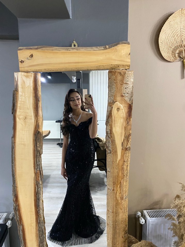 Siyah Boncuk İşlemeli Uzun Abiye Elbise - Görsel 3