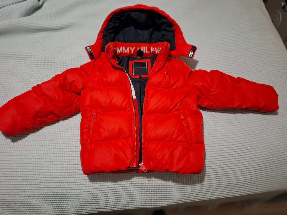 Tommy Hilfiger Kapüşonlu Erkek Çocuk Şişme Mont 2-4 Yaş - Görsel 2