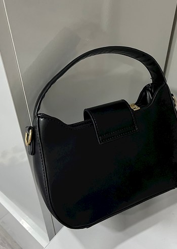Klasik Siyah Deri Çanta - Görsel 3