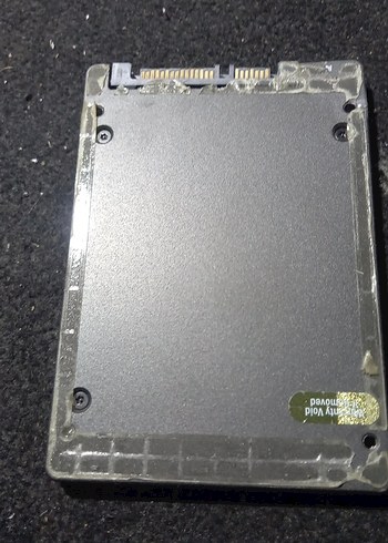 Kingston 120GB SSD 300 Serisi - Görsel 2