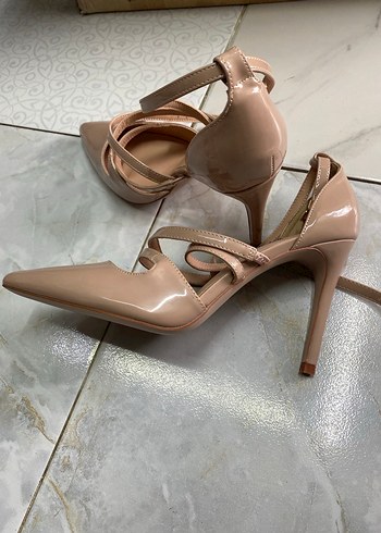 Bej Bağcıklı Stiletto Kadın Ayakkabı - Görsel 5