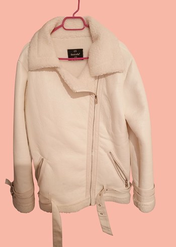 Beyaz Kürklü Kadın Ceket - Görsel 2