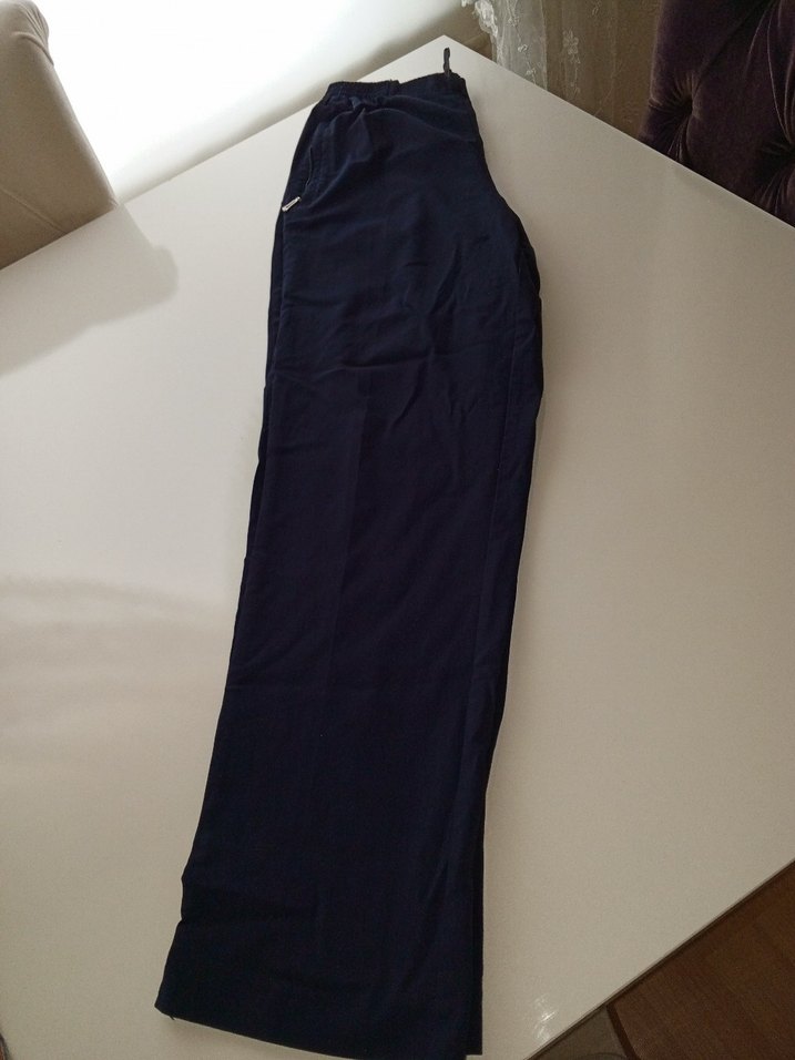 Kadın Kahverengi Bol Kesim Pliseli Pantolon - Görsel 3