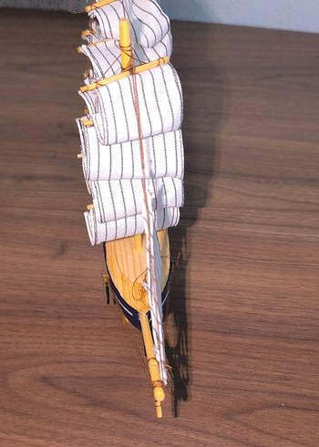 Beyaz Yelkenli Gemi Figürü - Görsel 5