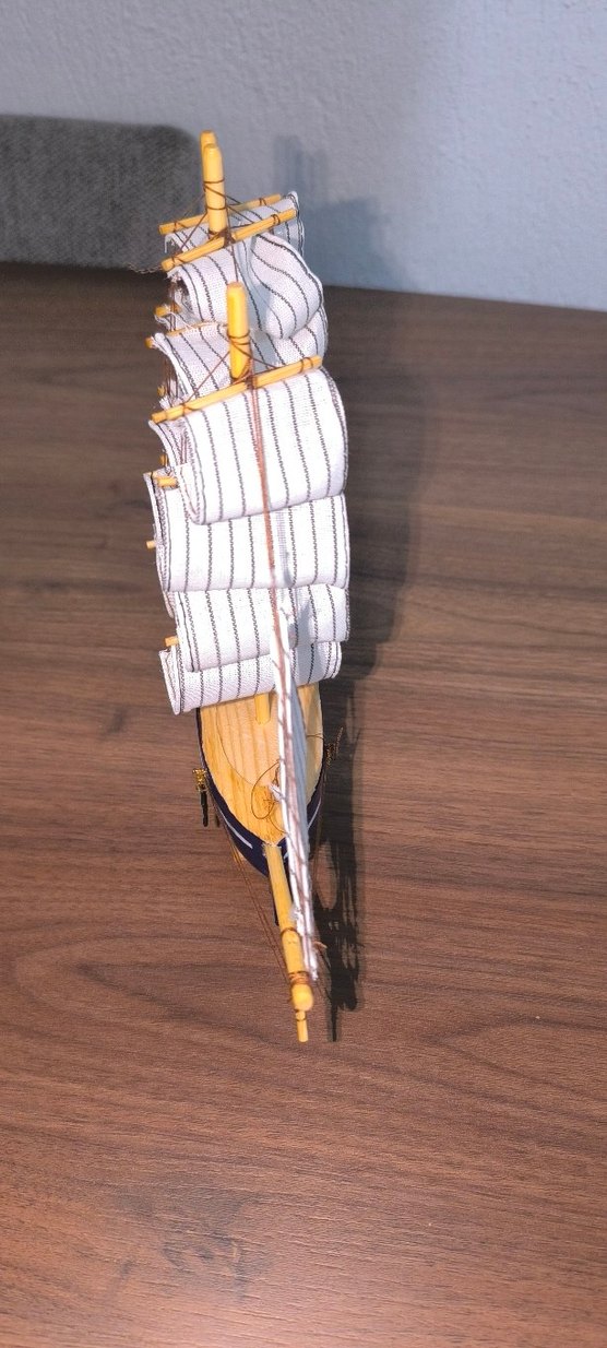 Beyaz Yelkenli Gemi Figürü - Görsel 5