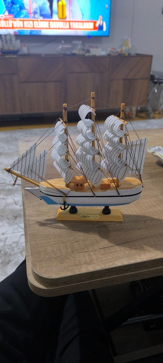 Beyaz Yelkenli Gemi Figürünü - Görsel 2