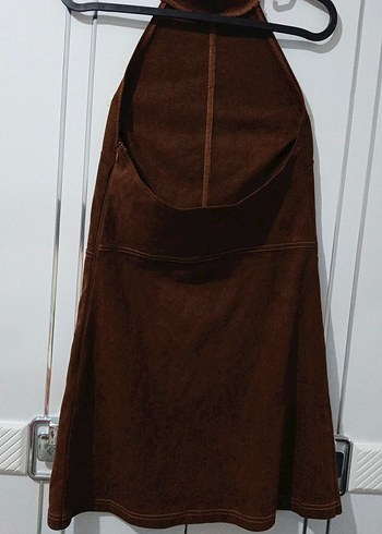 SÜET KAHVERENGİ MİNİ SIRT DEKOLTELİ ELBİSE - Görsel 7