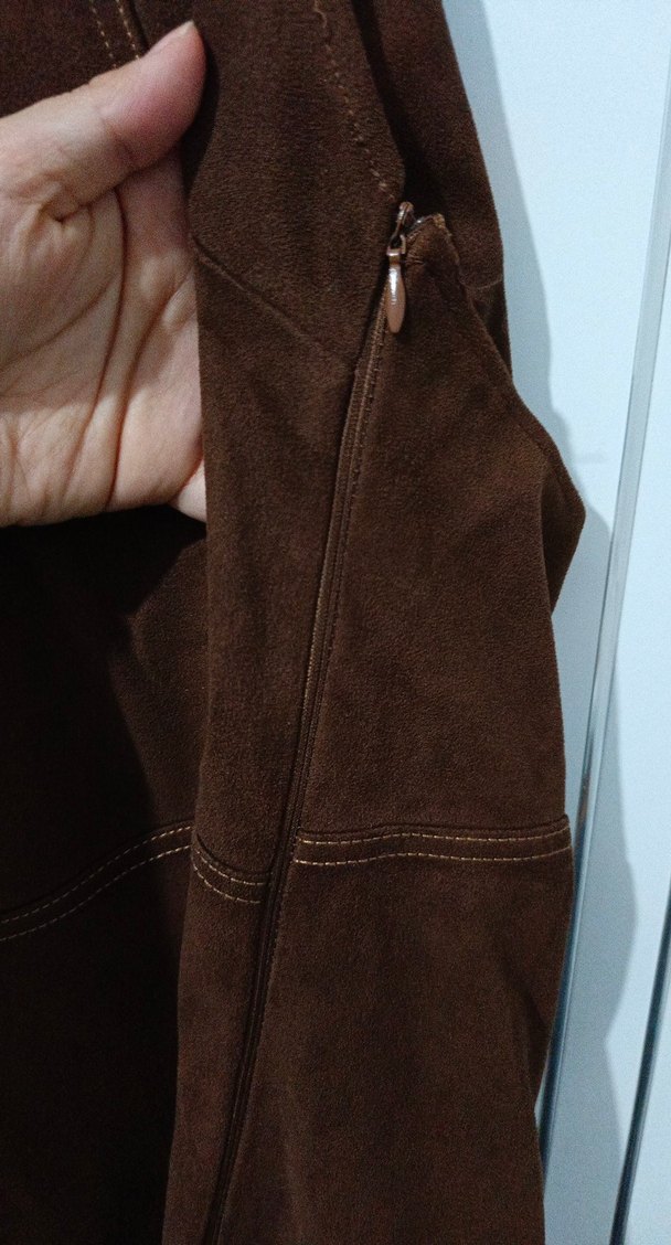 SÜET KAHVERENGİ MİNİ SIRT DEKOLTELİ ELBİSE - Görsel 5