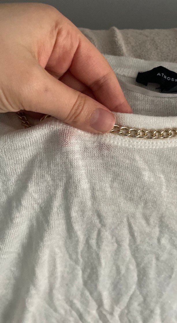 Zincir Detaylı Beyaz Keten pamuklu tişört - Görsel 3