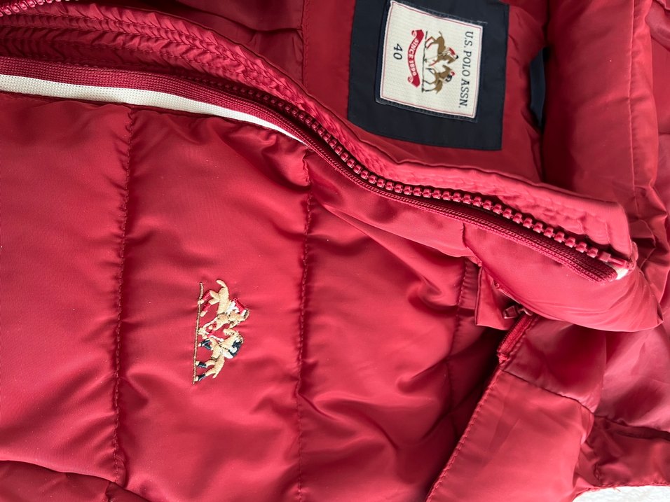 Bordo Kapüşonlu Kadın Kısa Kışlık Mont - Görsel 2