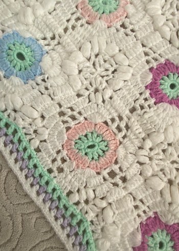 Nakışlı Çok Renkli Pastel Battaniye - Görsel 2