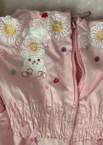 Kız Bebek Nakışlı Pembe Kaydırmaz yağmurluk - Görsel 2