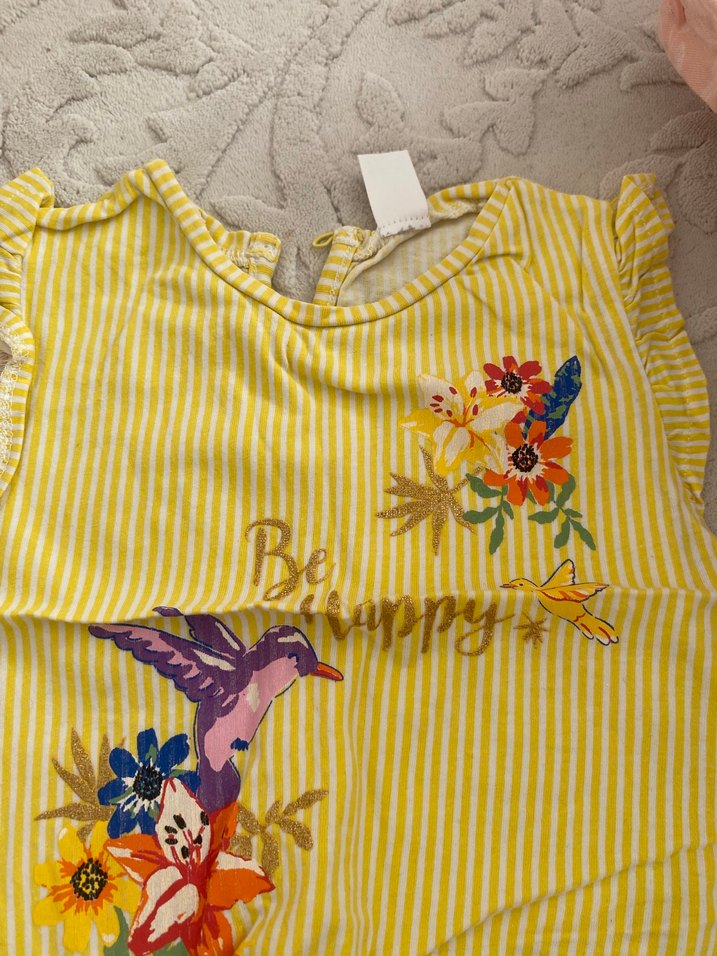 Kız Çocuk Sarı Çiçekli Fırfırlı Askısız Bluz - Görsel 3