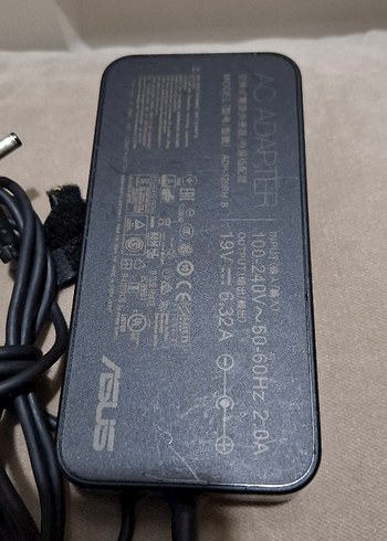 Siyah Asus Laptop Adaptörü - Görsel 3