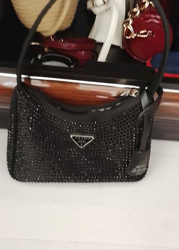Prada Siyah Deri Payetli Kadın El Çantası