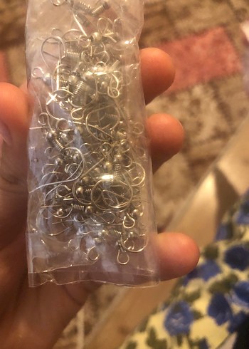 Renkli Harf ve Sembol küpe takma aparatı - Görsel 2