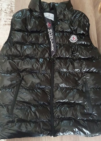 Moncler Siyah Fermuarlı Erkek Yelek. Marka:Moncler