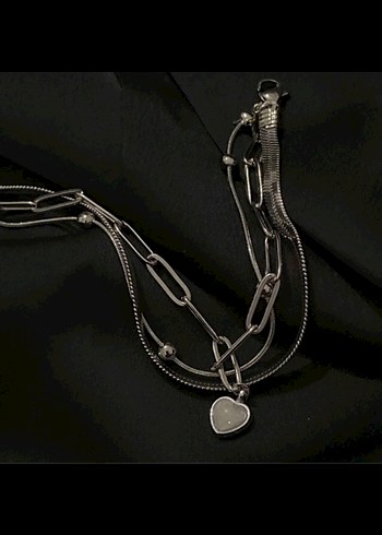 Gri Zincir Detaylı Gotik Midi Bileklik