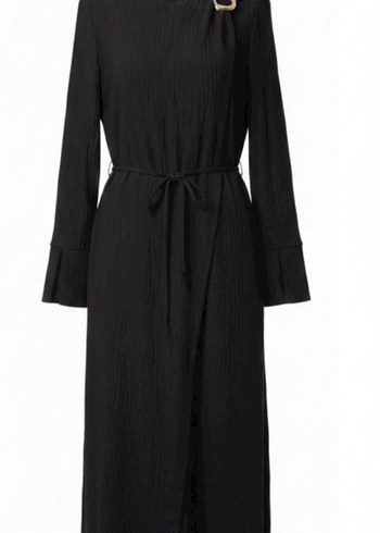 Büzgü detaylı broşlu uzun elbise - Görsel 2