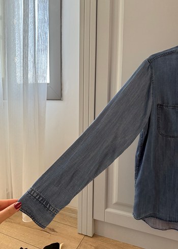 Twist Düğmeli Mavi Denim Kadın Gömlek