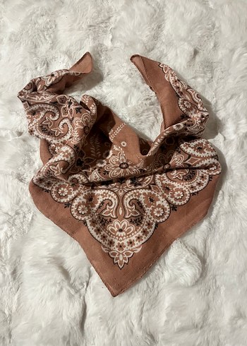 Pull and Bear Bohem Paisley Desenli Pembe Kumas Fular