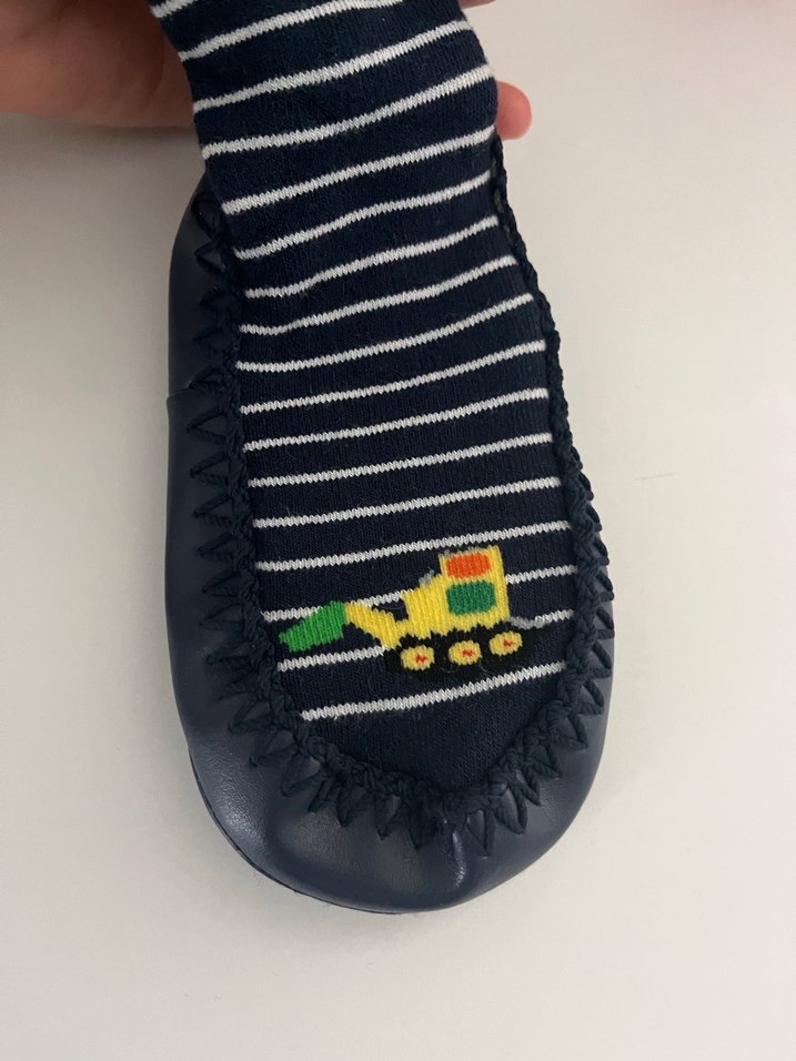 Erkek Bebek Kaydırmaz Tabanlı Ev Çorabı - Görsel 2