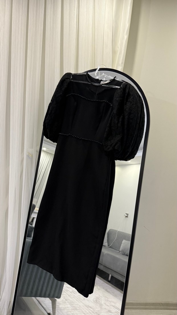 Dantel Detaylı Siyah Uzun Mezuniyet Elbisesi - Görsel 3