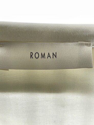 38 Beden beyaz Renk Roman Marka Bluz %70 İndirimli.