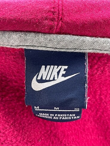 m Beden çeşitli Renk Nike Sweatshirt %70 İndirimli.