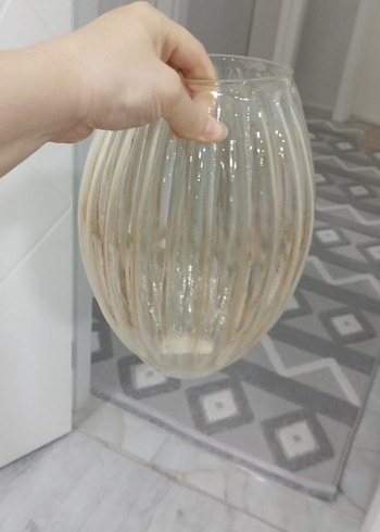 Bej Renkli Şeffaf Vazo - Görsel 3